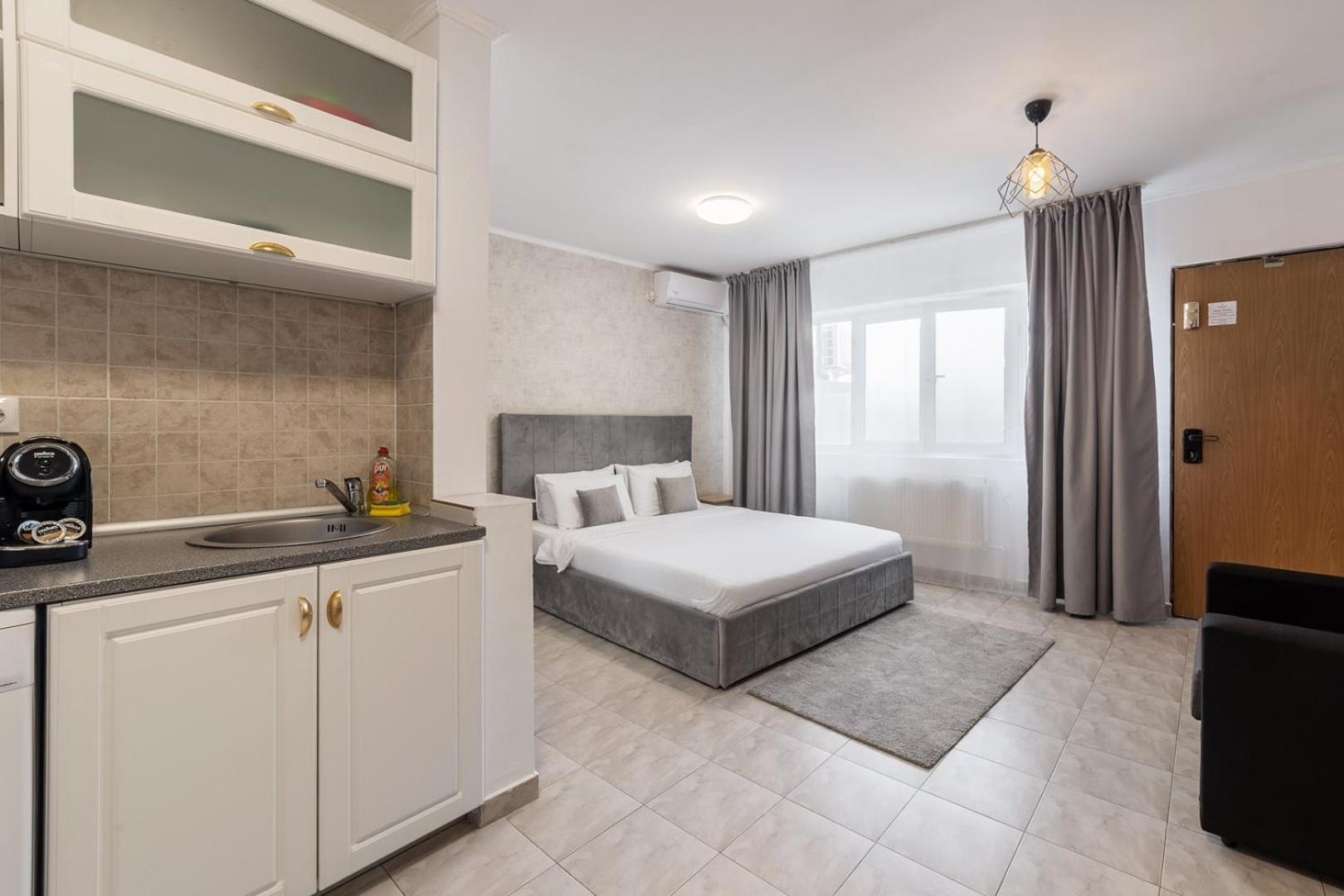 Downtown Victoria Studios By Citybookings Bukares Bagian luar foto